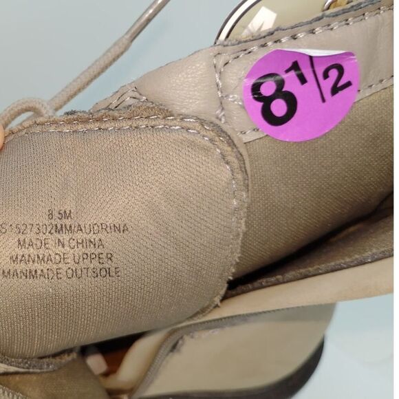 MIA Women's Beige Lace-Up Chunk Heel Boots - Size 8 NWT - Picture 7 of 7